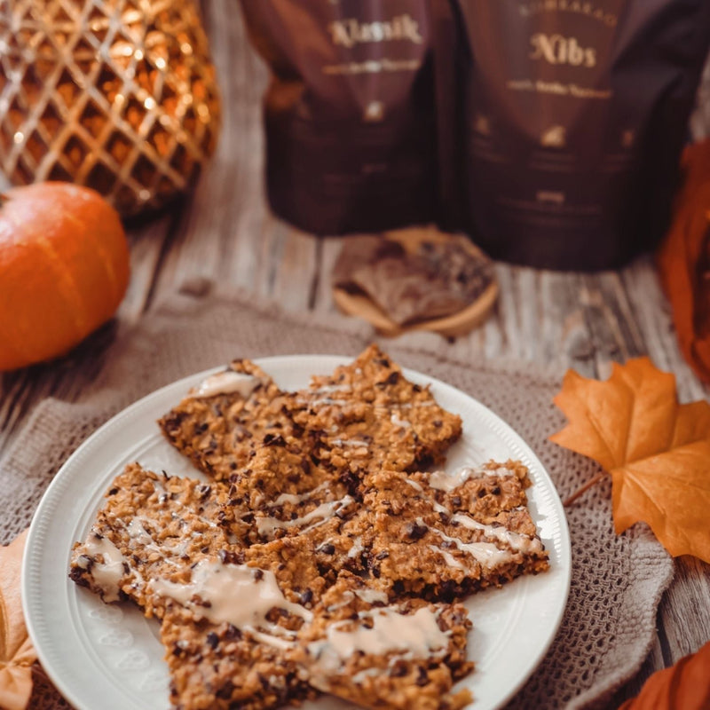 Kürbis-Kakao-Riegel – wenn Herbst, Kürbis & Rohkakao aufeinandertreffen 🍂🎃🍫